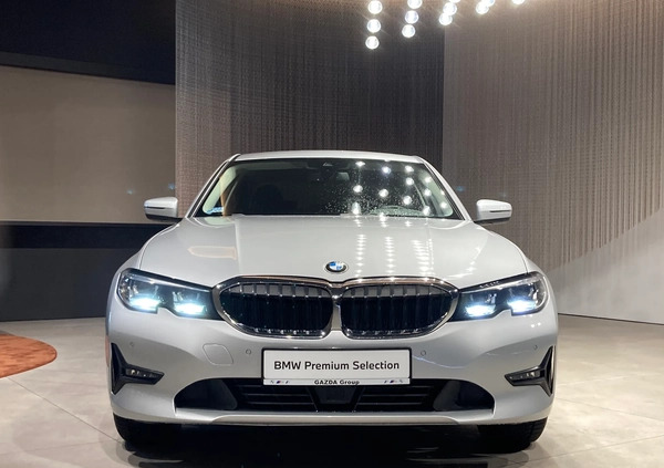 BMW Seria 3 cena 123900 przebieg: 125900, rok produkcji 2020 z Krobia małe 92